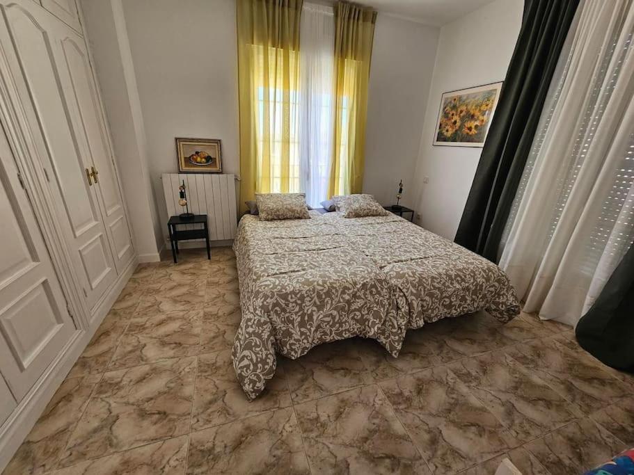 La Casa Del Arbol Villa Fuentiduena de Tajo Eksteriør bilde