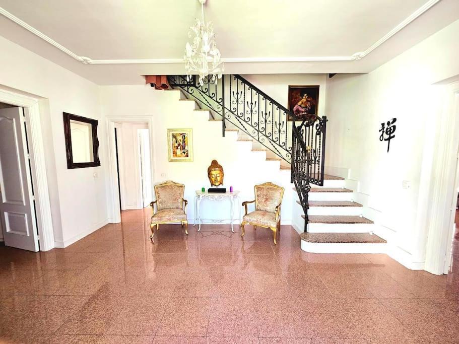La Casa Del Arbol Villa Fuentiduena de Tajo Eksteriør bilde