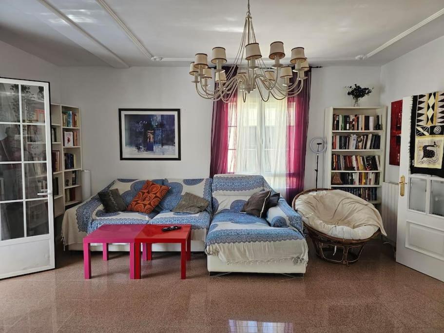 La Casa Del Arbol Villa Fuentiduena de Tajo Eksteriør bilde