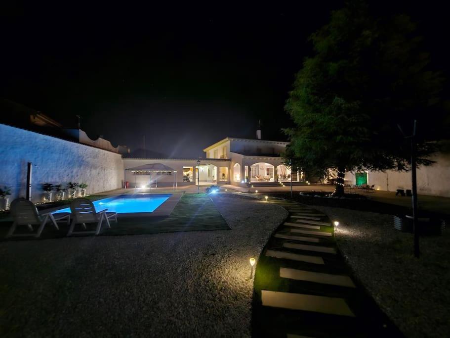 La Casa Del Arbol Villa Fuentiduena de Tajo Eksteriør bilde